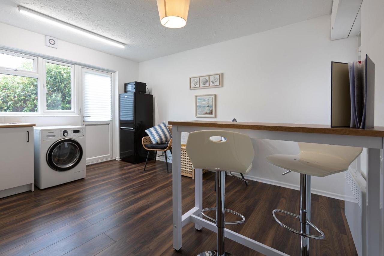 1-Bedroom Apartment With A Private Garden, Beach 5-Min Walk Weymouth Dış mekan fotoğraf